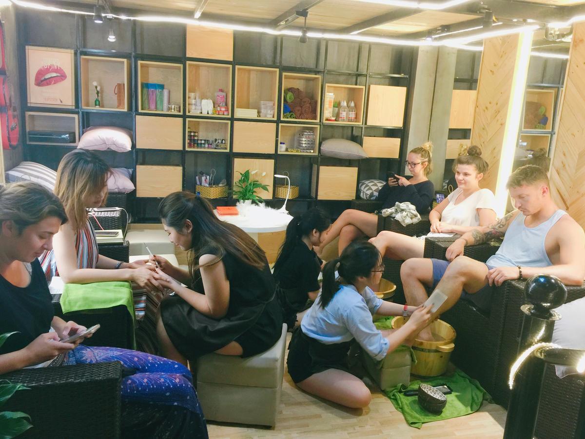 Golden Snake Hostel Ханой Екстер'єр фото